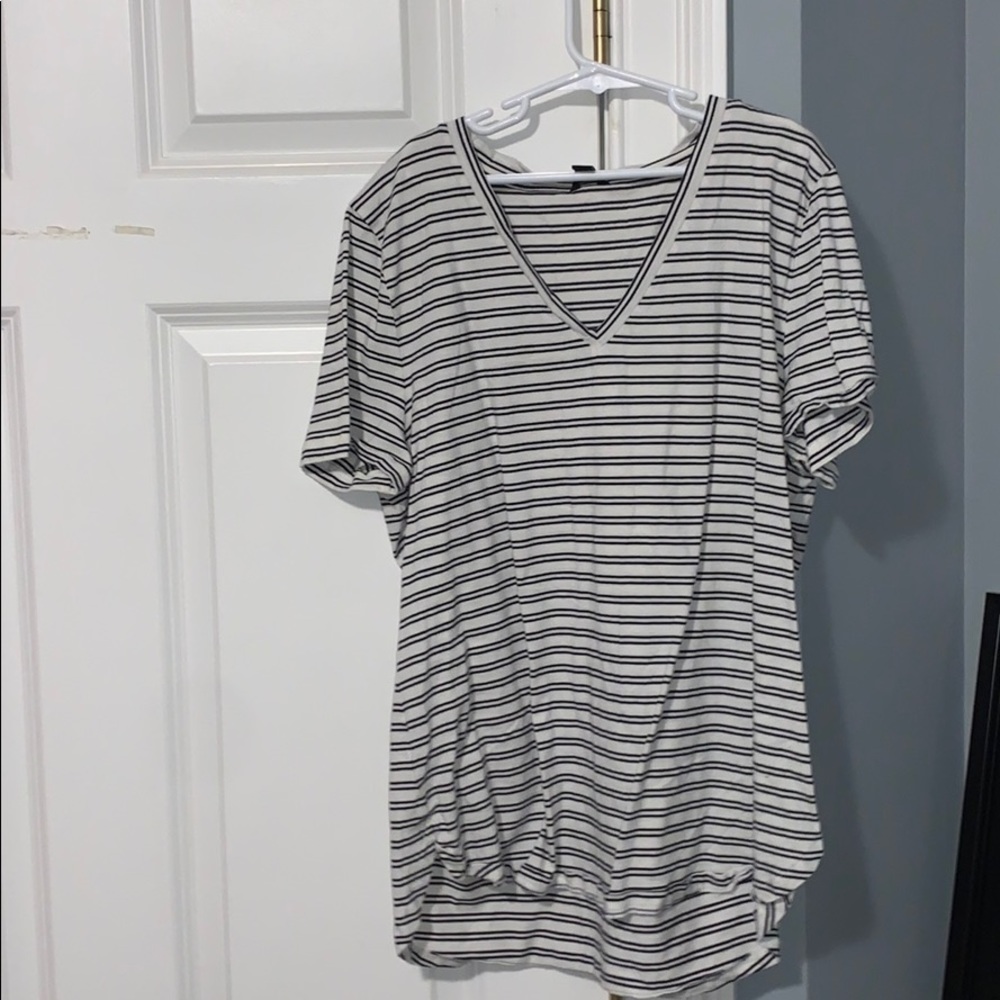 Ann Taylor t shirt